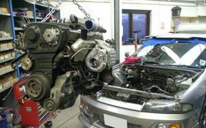 Проверка герметичности выпускной системы двигателя автомобиля