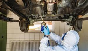 Антикорозийная обработка автомобиля - материалы для защиты кузова от коррозии своими руками