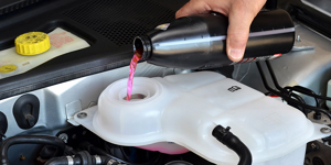 Технические жидкости для автомобиля – как проверить уровни?