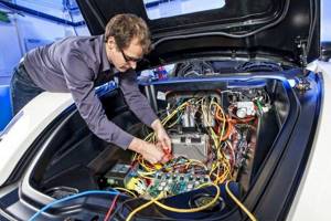 Как проверить утечку тока в автомобиле: инструкция