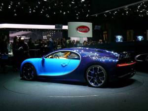 Bugatti chiron — абсолютный форвард на дороге