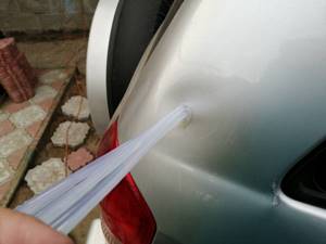 Как убрать вмятины на автомобиле своими руками: проверенные способы