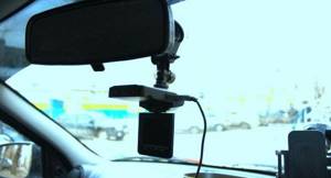 Как  самостоятельно установить видеорегистратор в автомобиль
