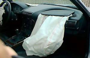 Как срабатывают подушки безопасности автомобиля?