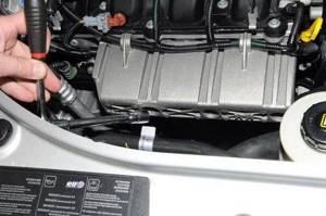 Как заменить топливный фильтр на Рено Дастер 1.5 дизель, 1.6, 2.0 бензиновые двигателя