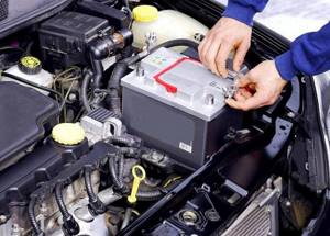 Напряжение автомобильного аккумулятора: минимальное и полностью заряженного, под нагрузкой и без нее, а также какой должен быть нормальный заряд акб