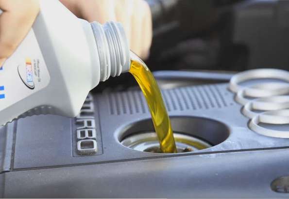Какое моторное масло лучшее: синтетика или полусинтетика 5w30